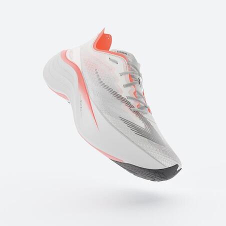 Кросівки чоловічі Kiprun KD900.2 для бігу білі/рожеві