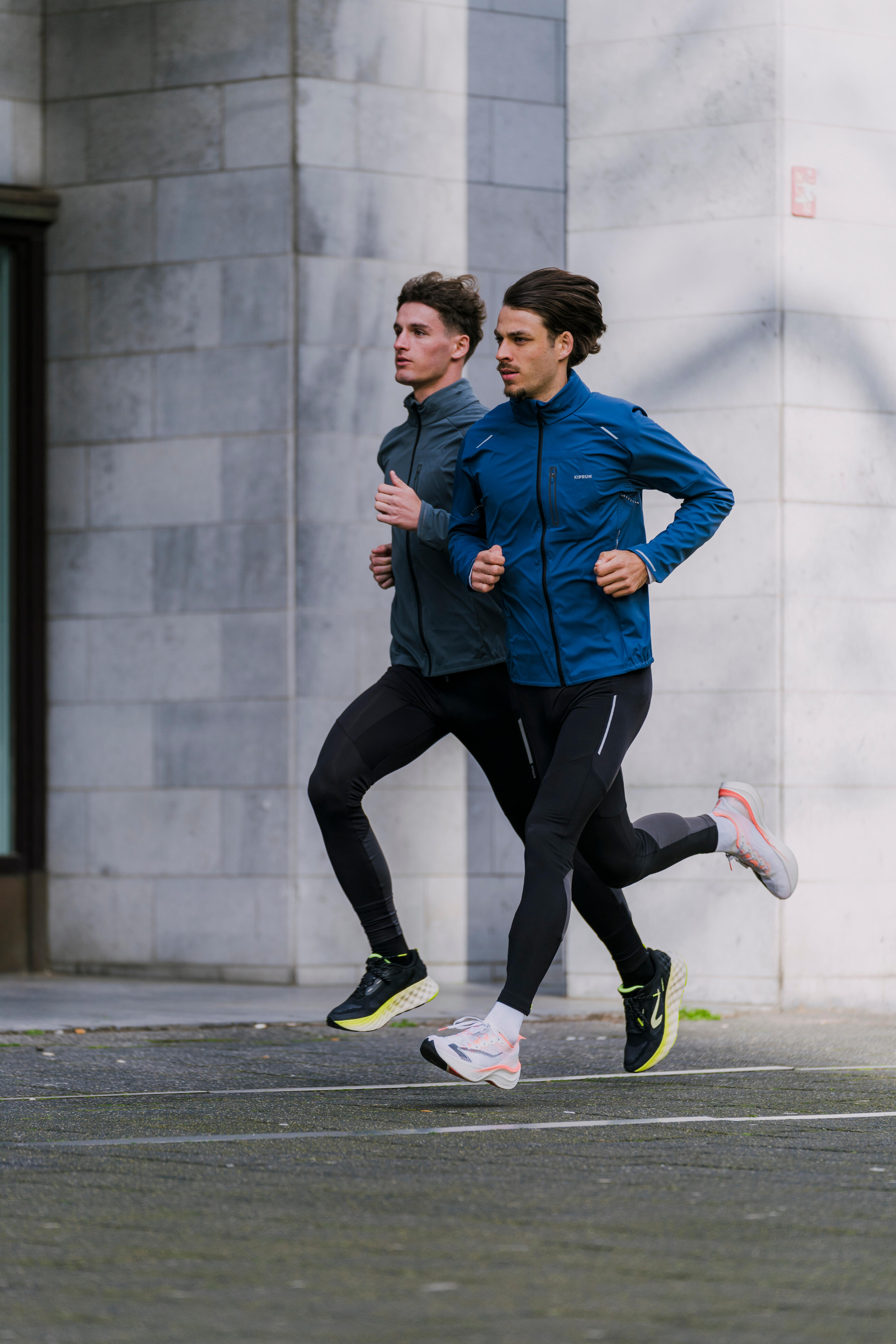 Manteau de course homme Run 900 Warm Regul Gris Kiprun Decathlon