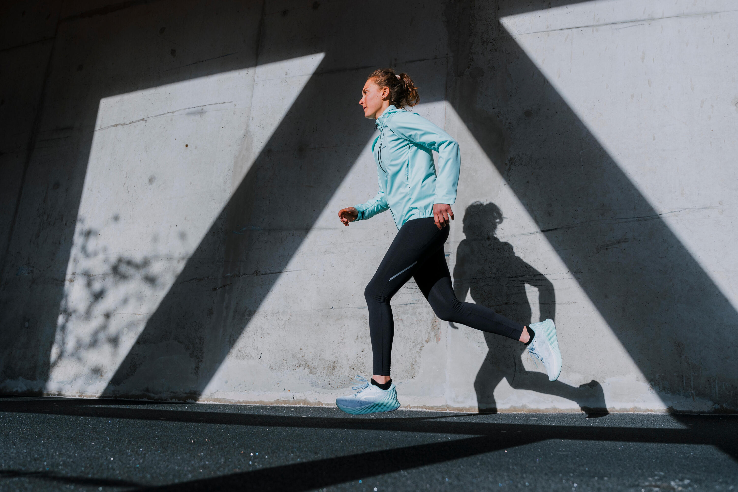 Kadın Koşu Ceketi - Açık Yeşil - Kiprun RUN 900 Warm Regul 10/12