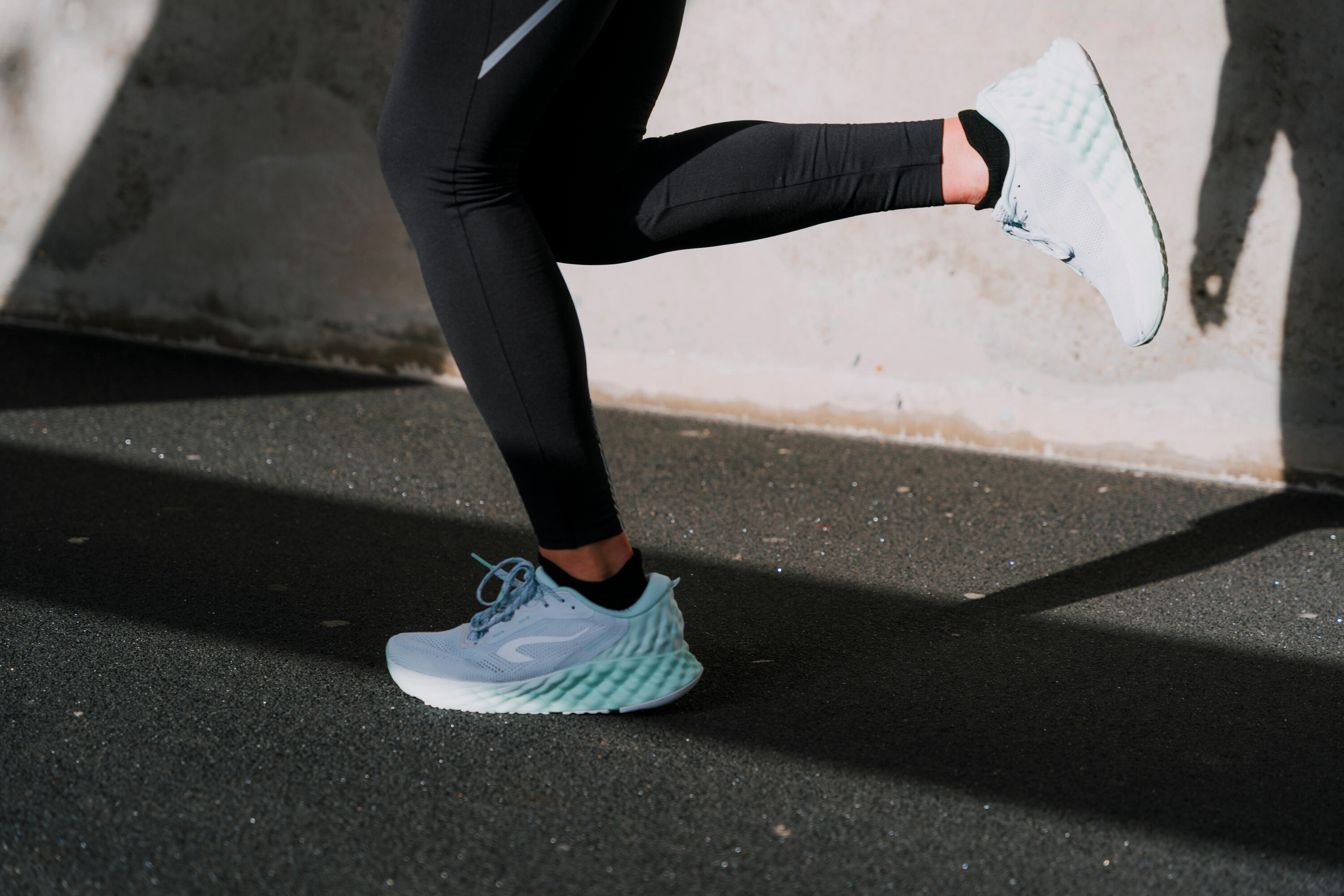 Leggings cálidos de running Kiprun RUN 500 Warm Mujer -  Negro ahumado 16/18