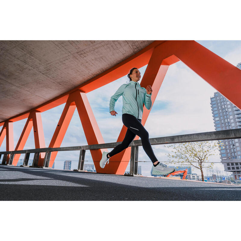 Veste chaude de running Femme KIPRUN Run 900 Warm Regul Noir