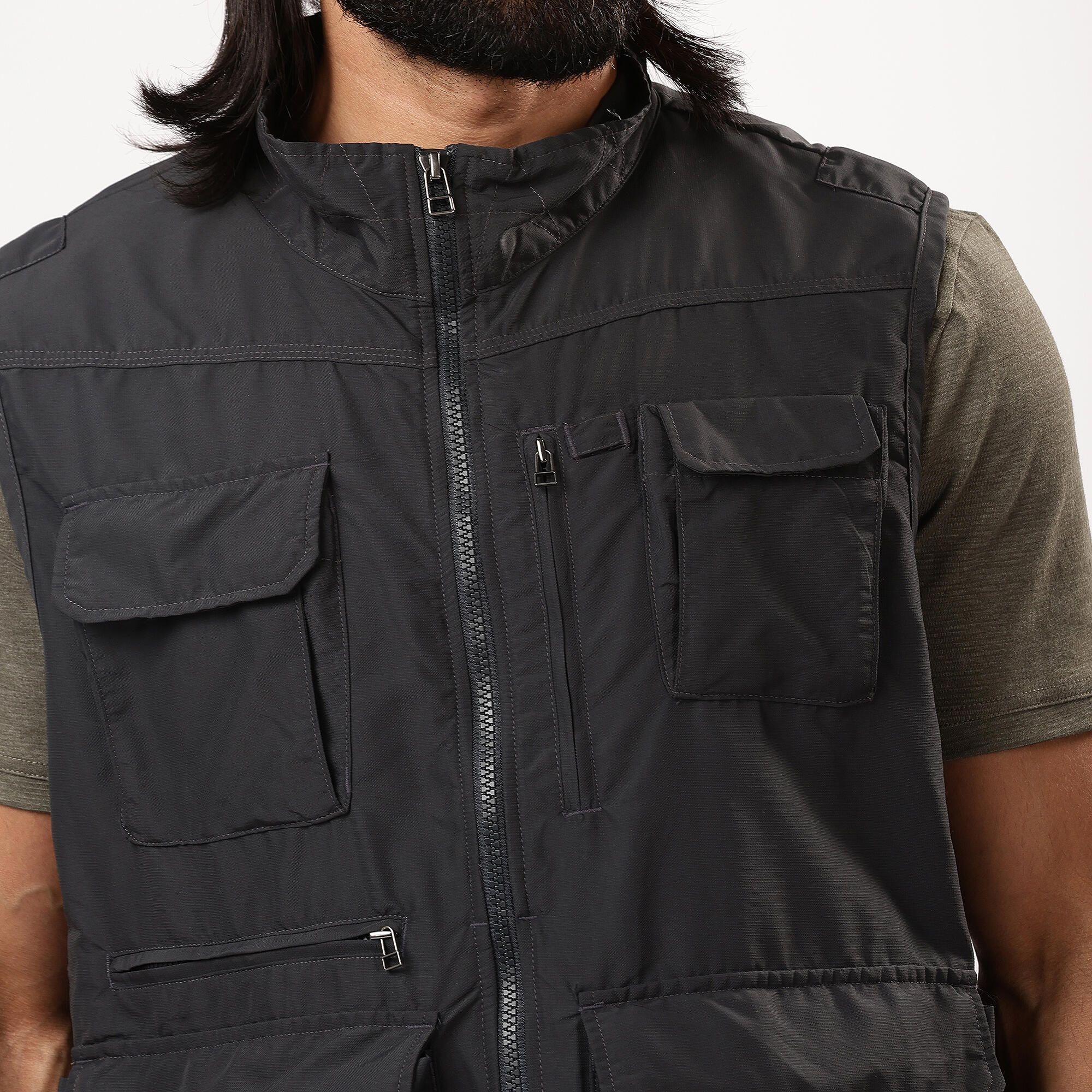 Men’s multipocket hiking gilet TRAVEL 100 - Grey 7/9