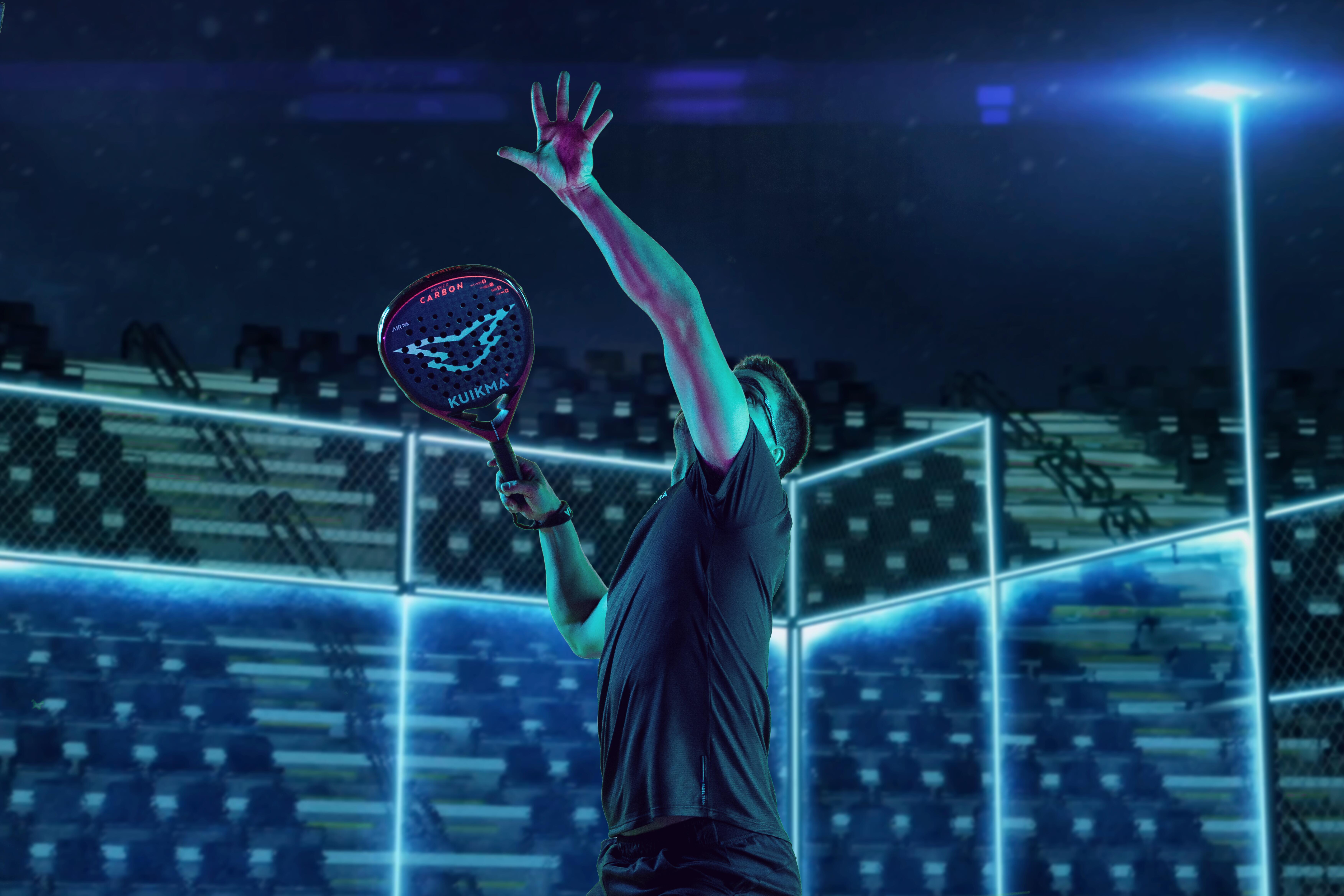 Advanced padel player in action