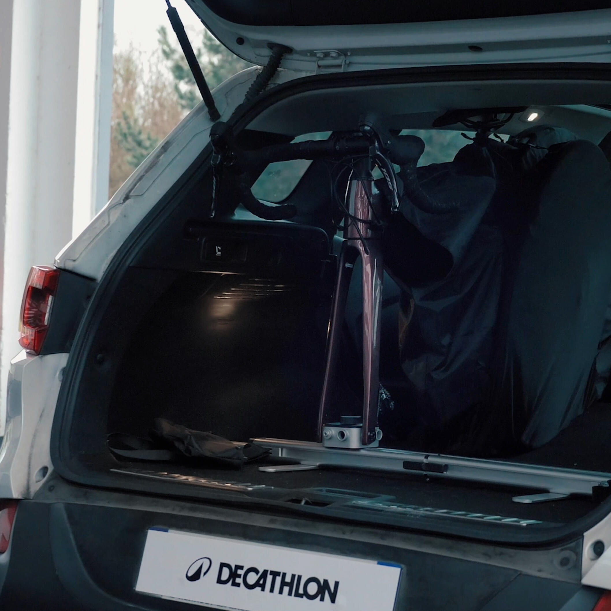 PORTE VELOS INTERIEUR VOITURE Decathlon