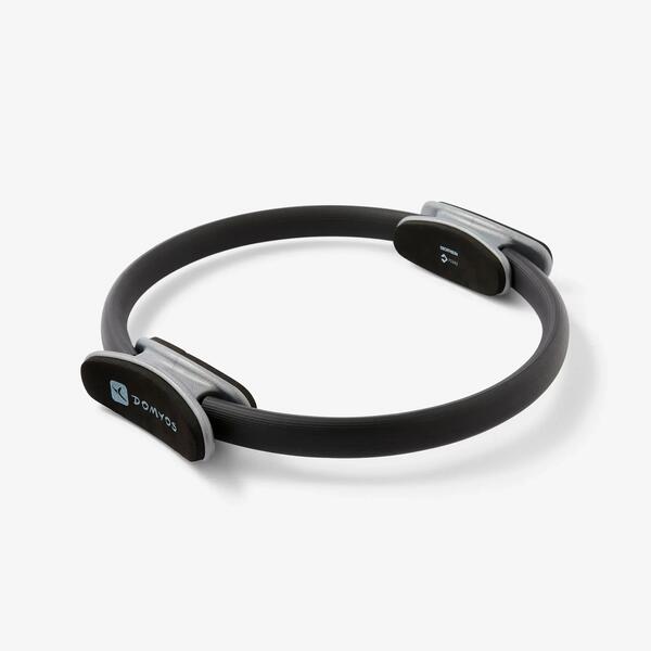 Pilates resistance ring with padded grips