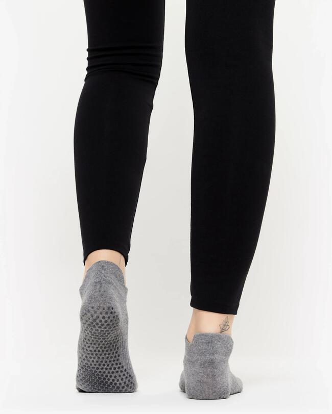 Graue Yogasocken.