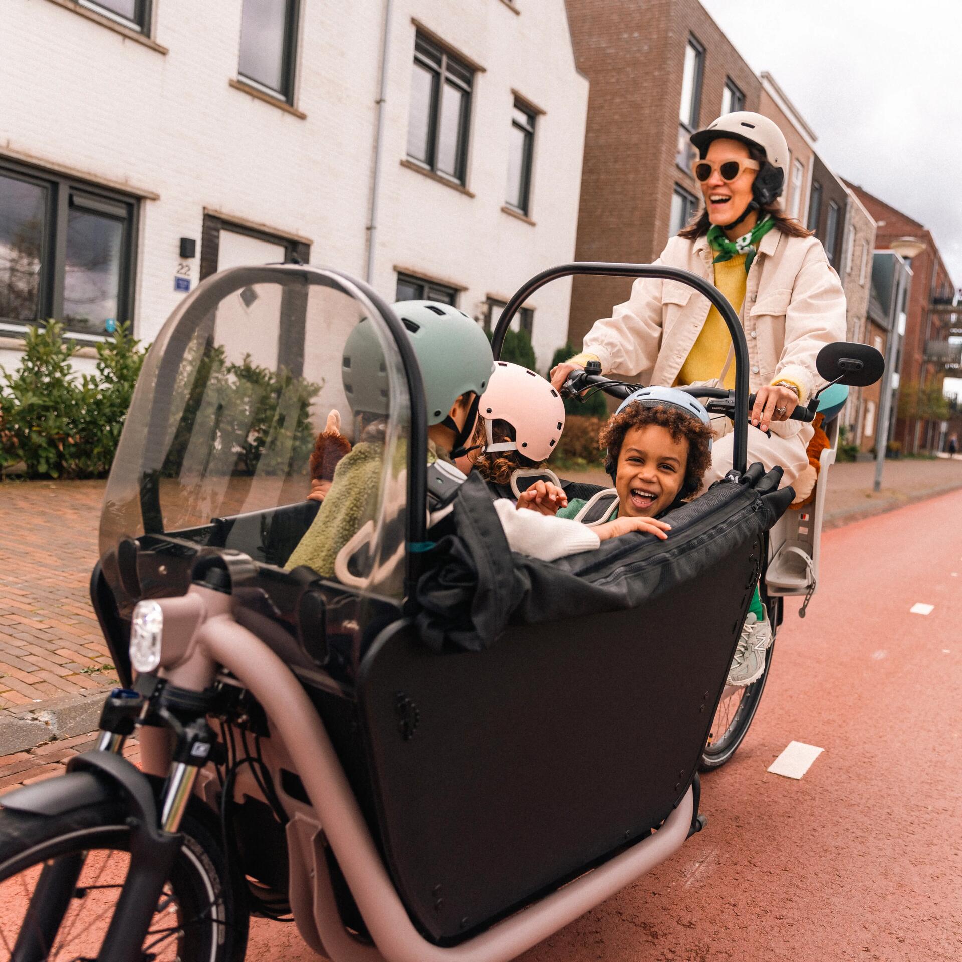 Una bici cargo pratica, sicura e confortevole