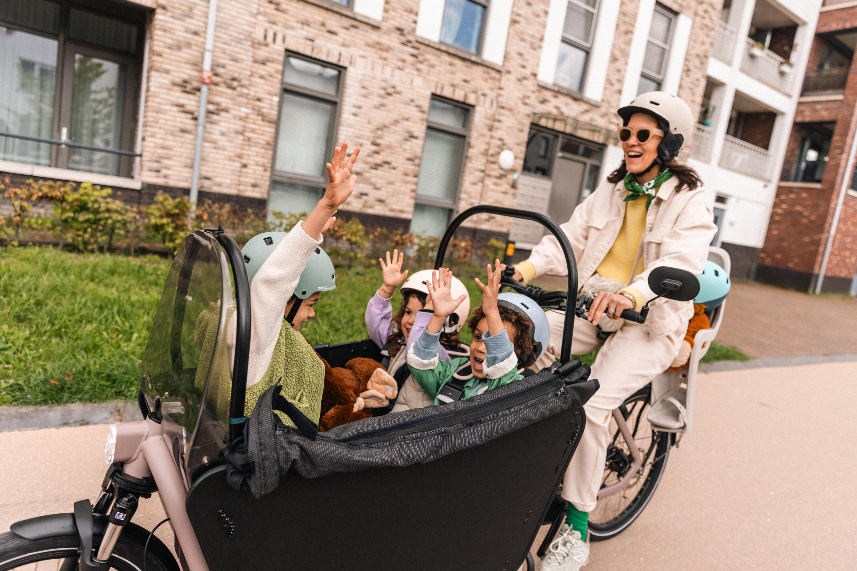 E-Lastenfahrrad Cargobike Long John F900E Family gelb  35/41