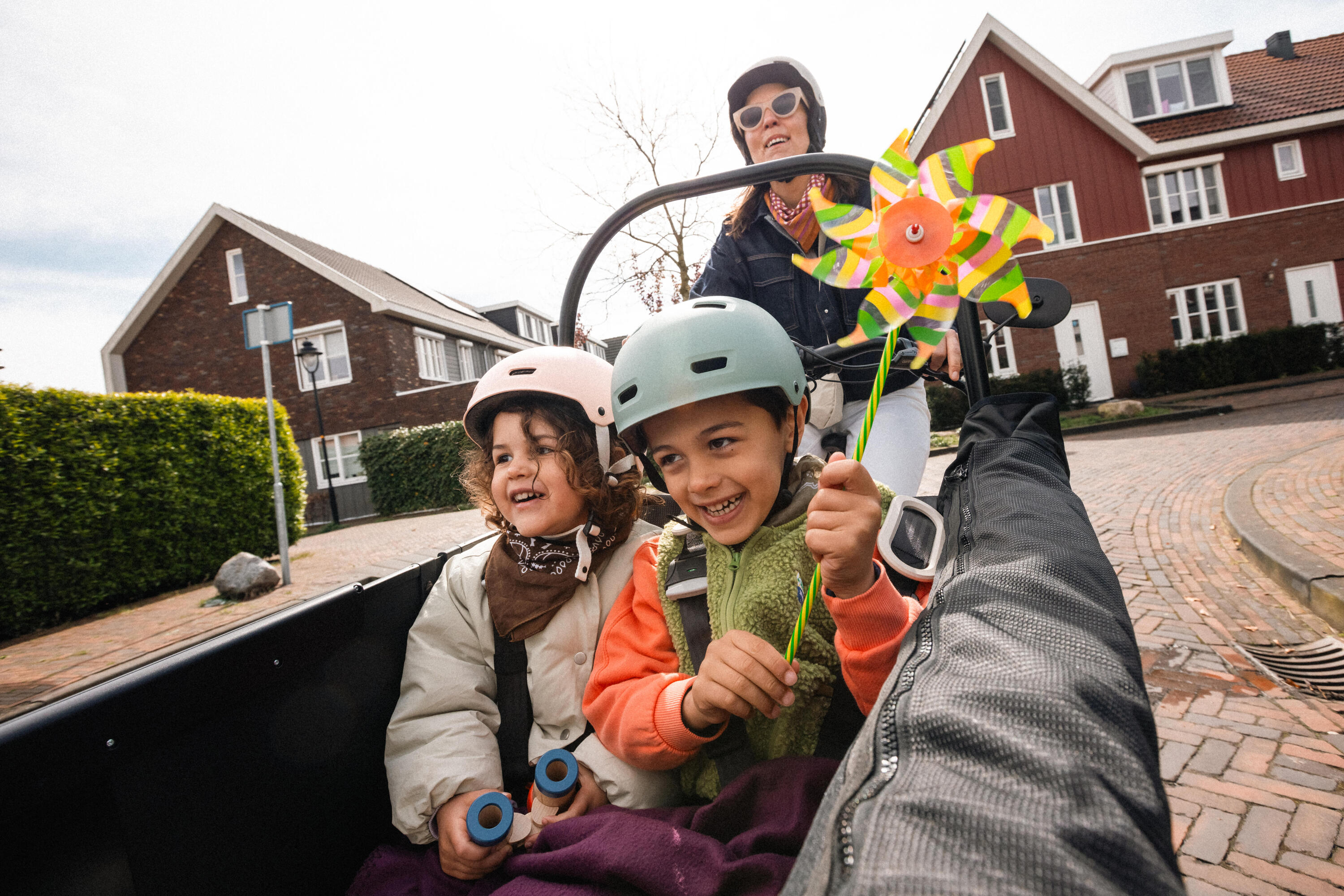 E-Lastenfahrrad Cargobike Long John F900E Family gelb  37/41