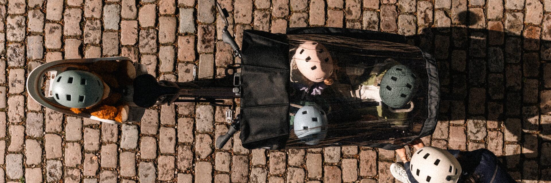 sphere media background sample