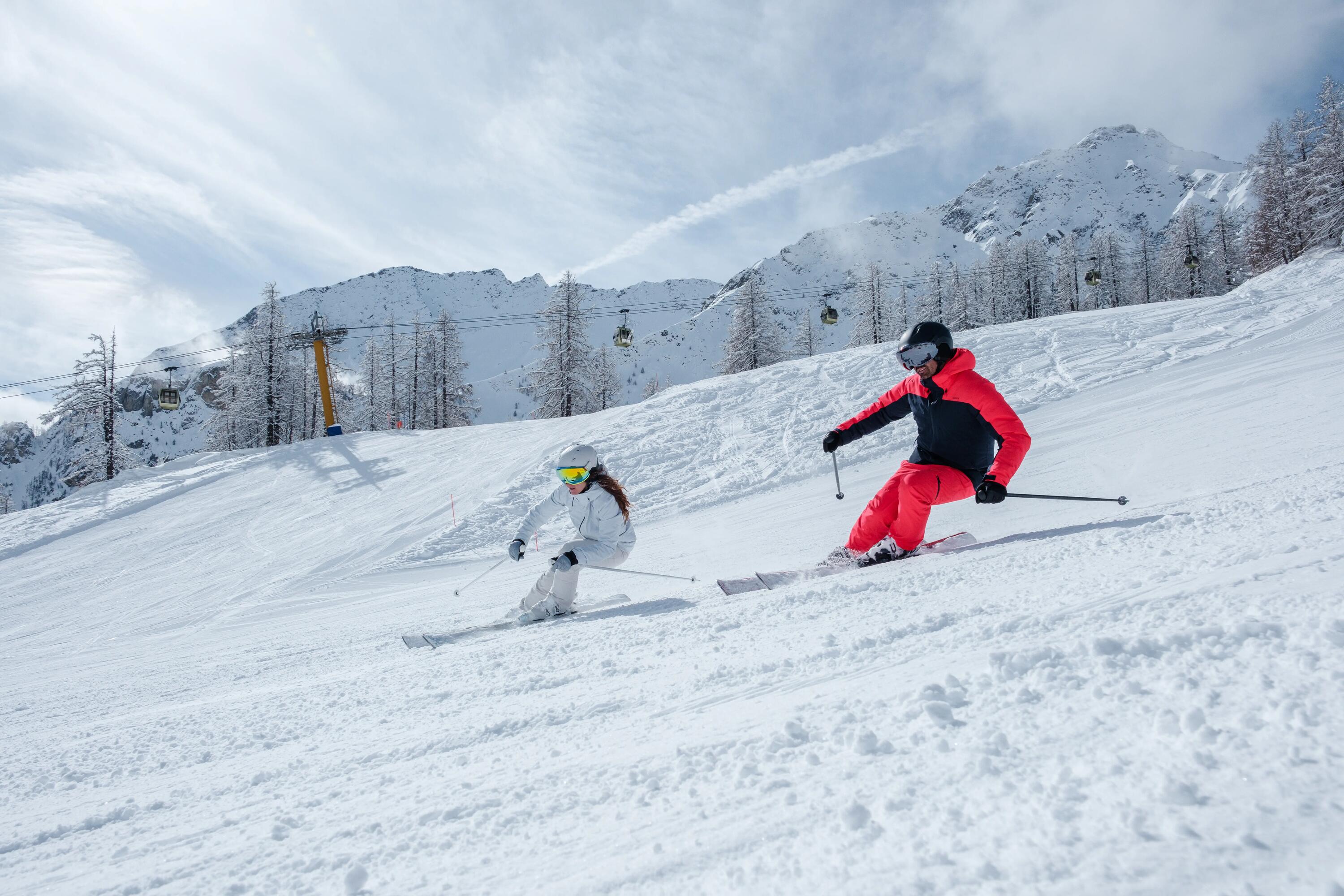 Kurtka narciarska a snowboardowa – różnice i podobieństwa