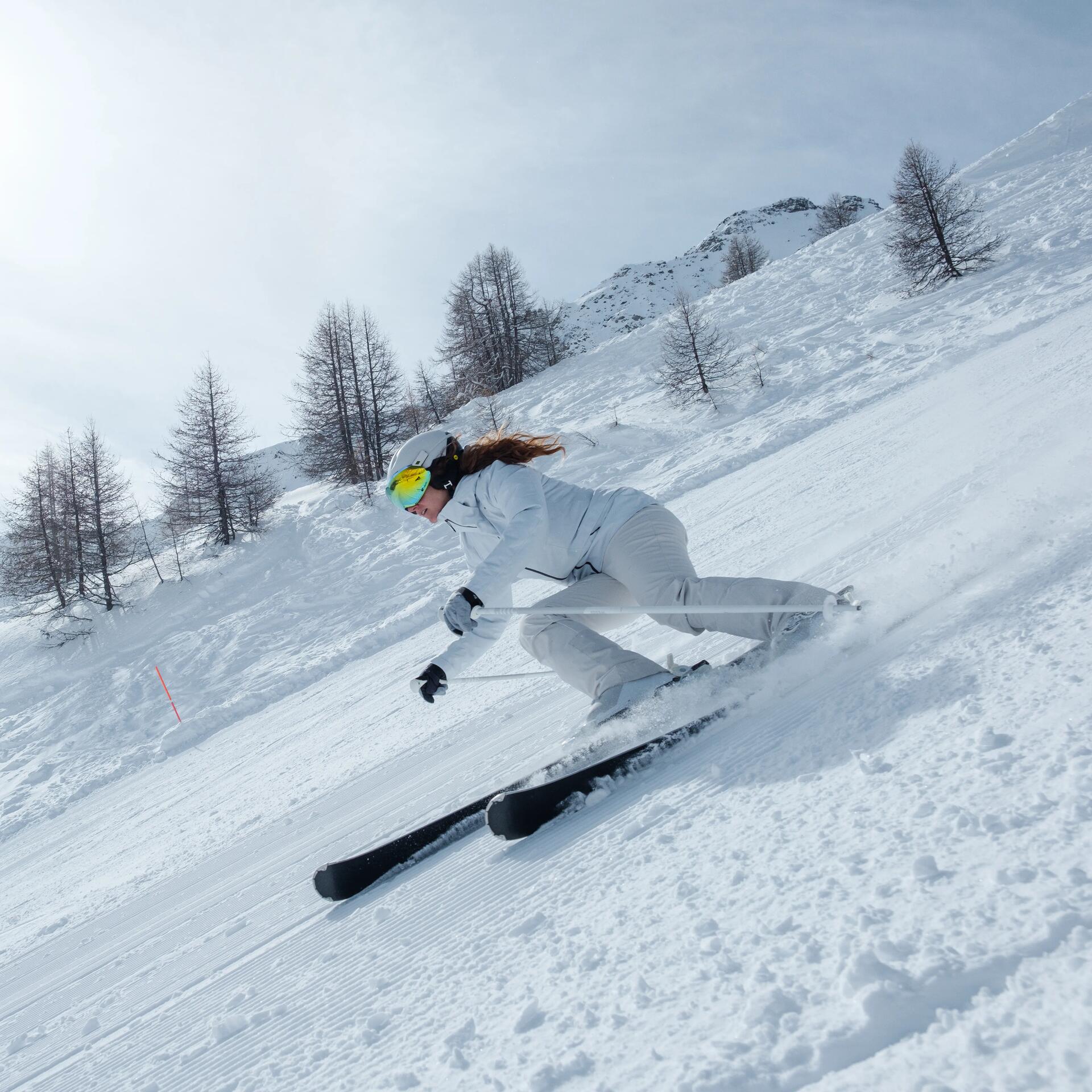 homme en train de faire du ski alpin decathlon