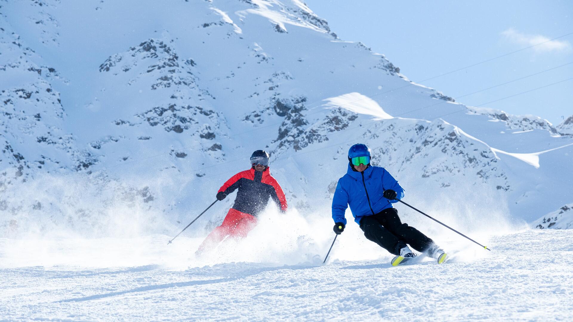 SCHI DE TURĂ – TOT CE TREBUIE SĂ ȘTII DACĂ VREI SĂ PRACTICI ACEST SPORT