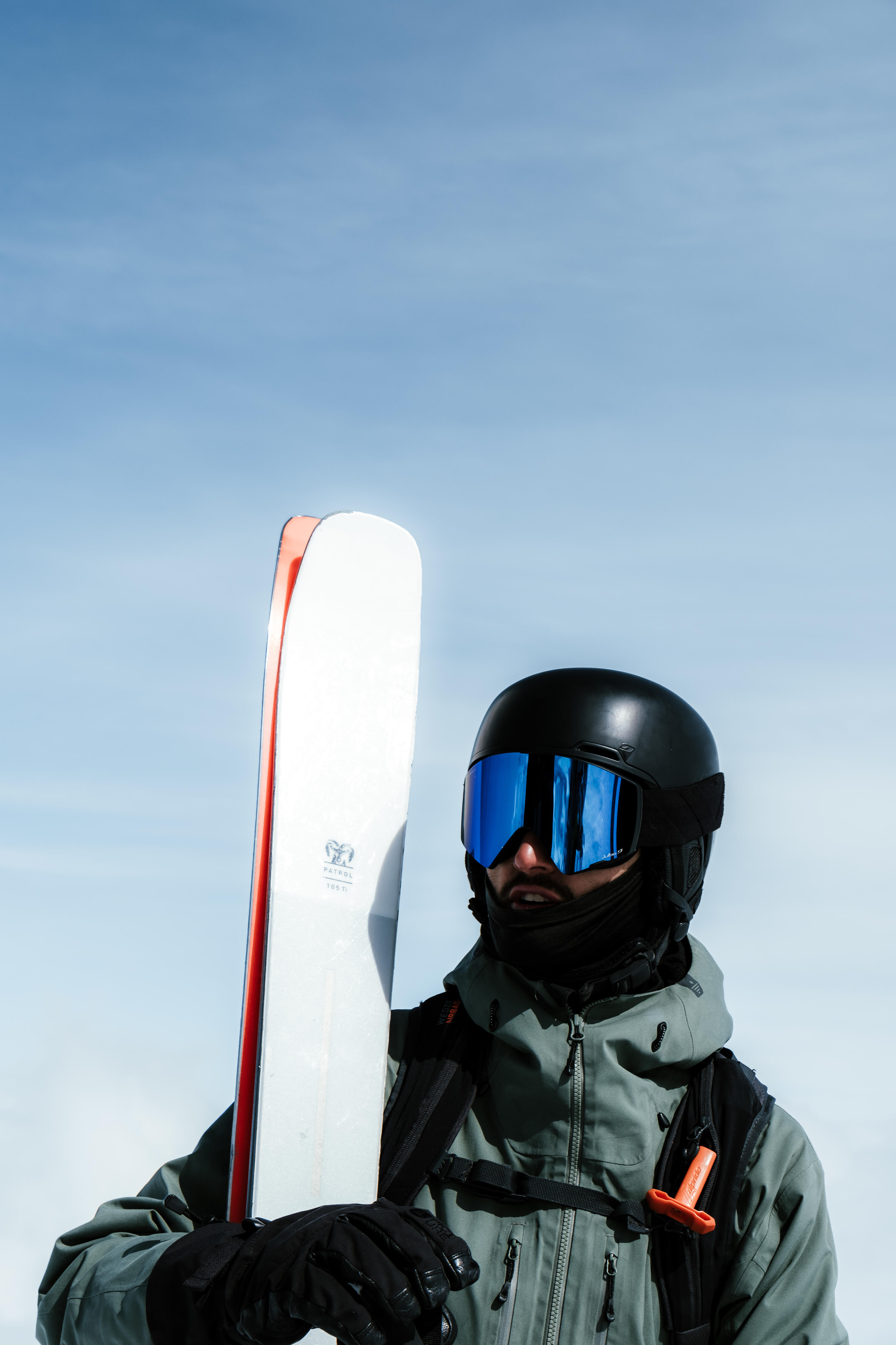 All-Mountain-Ski aus Titanal mit Tyrolia Attack LYT 13-Bindungen, Patrol 105Ti 15/20