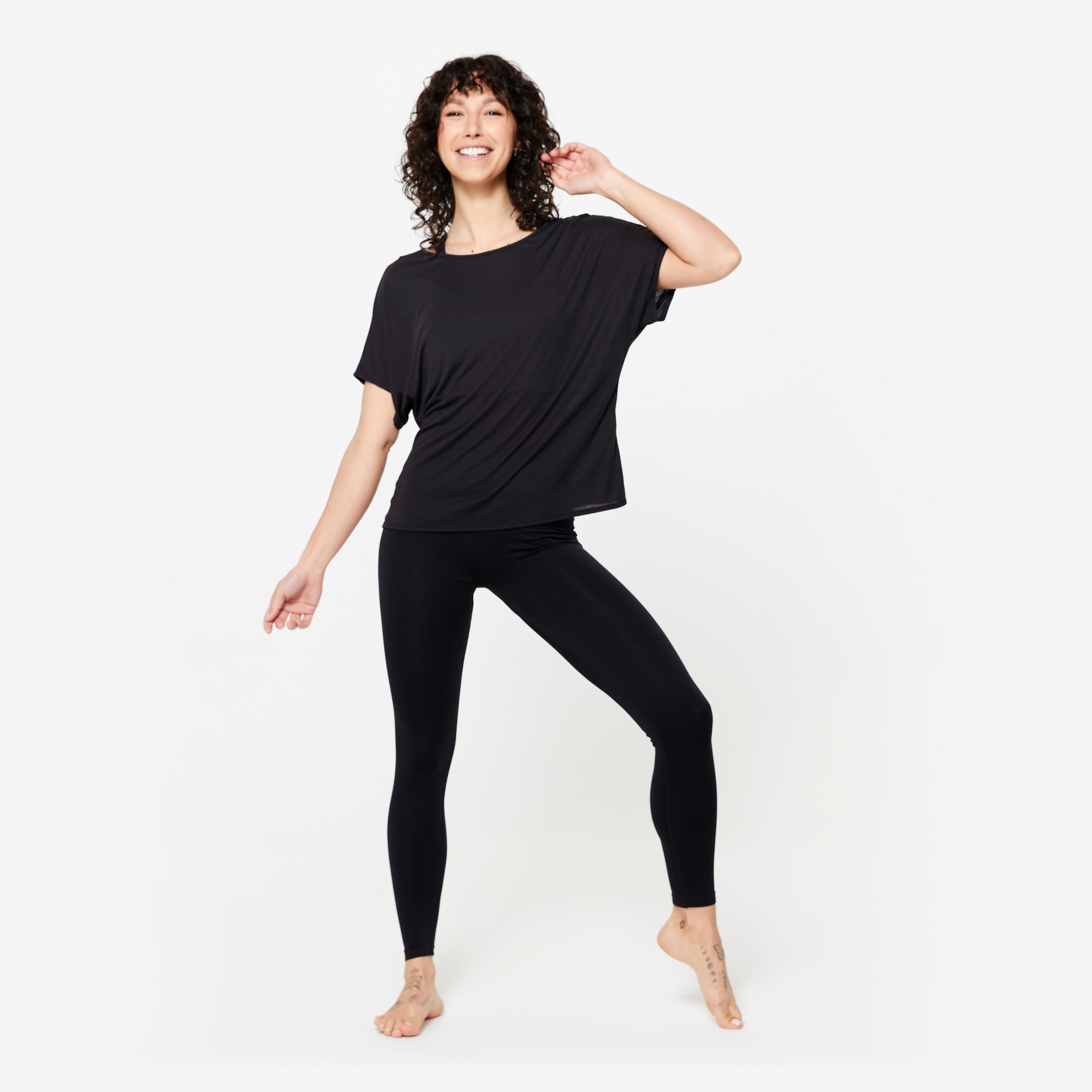 Women’s Modern Dance T-Shirt - Black - STAREVER