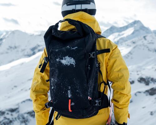 comment choisir sac à dos de ski alpin ski freeride ski de randonnée snowboard decathlon quechua winter