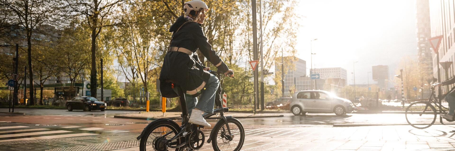 sphere media background sample