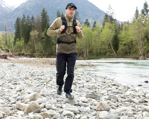 CUM ALEGEM ÎNCĂLȚĂMINTEA POTRIVITĂ PENTRU DRUMEȚIE SAU TREKKING?