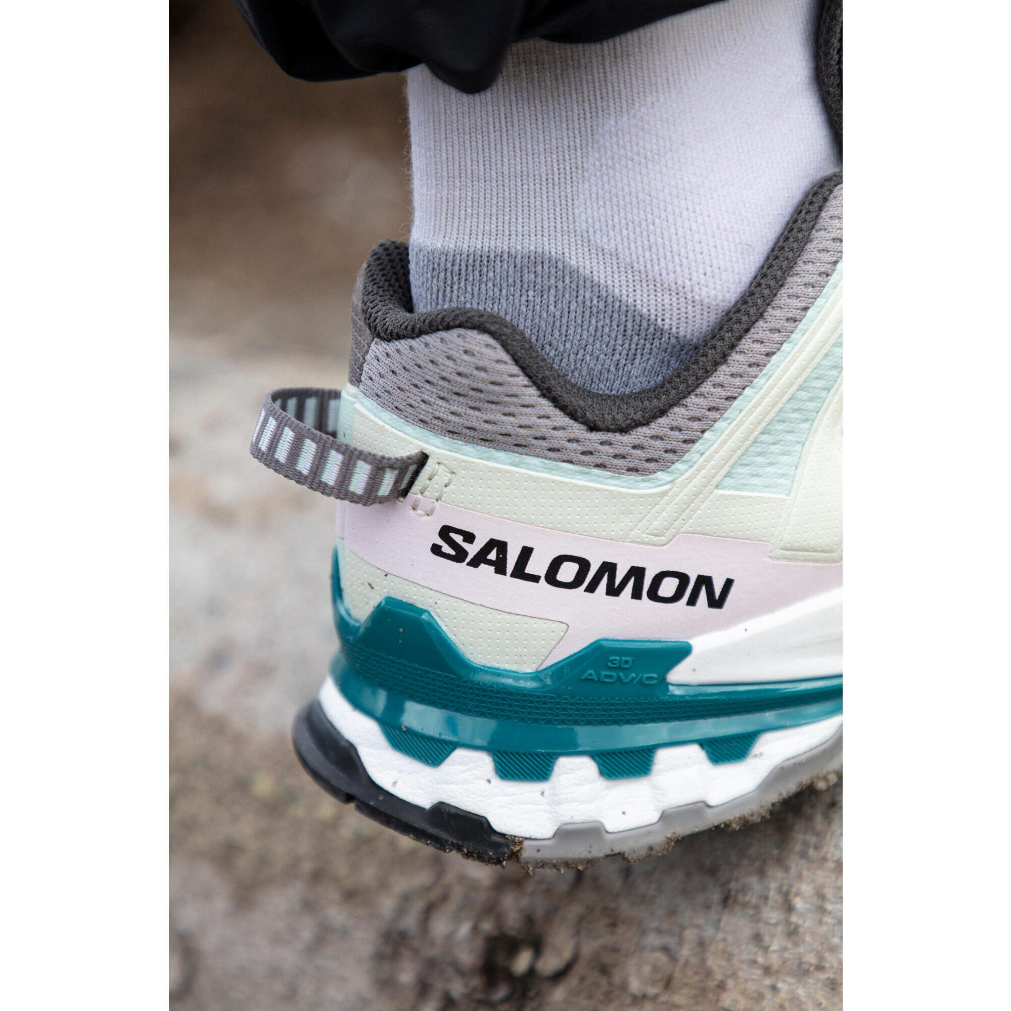 Chaussures de randonnee montagne Salomon XA PRO 3D V9 femme SALOMON Decathlon