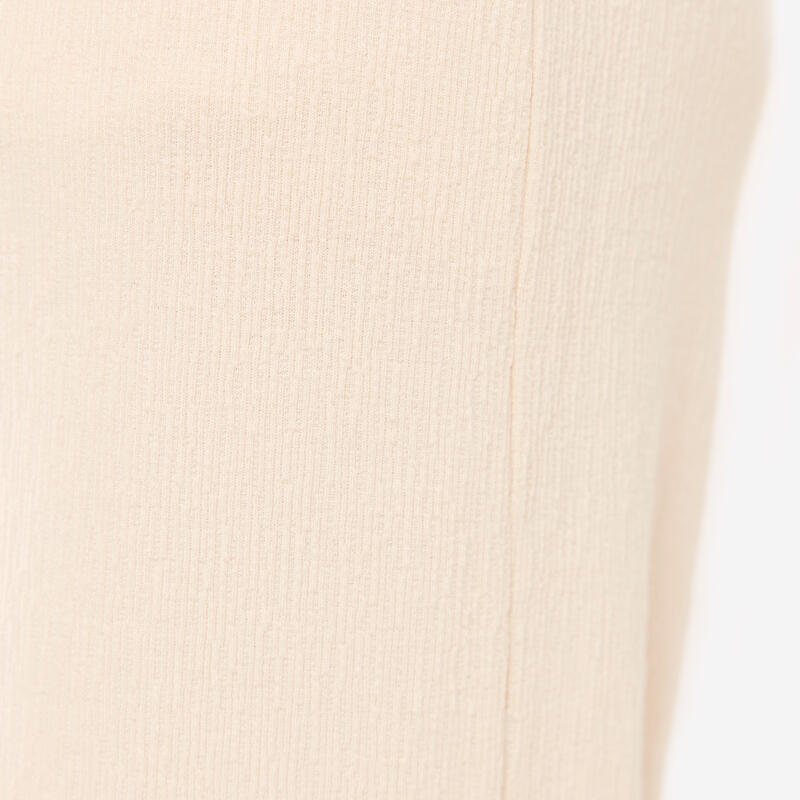 Damesbroek voor yogaretraites beige