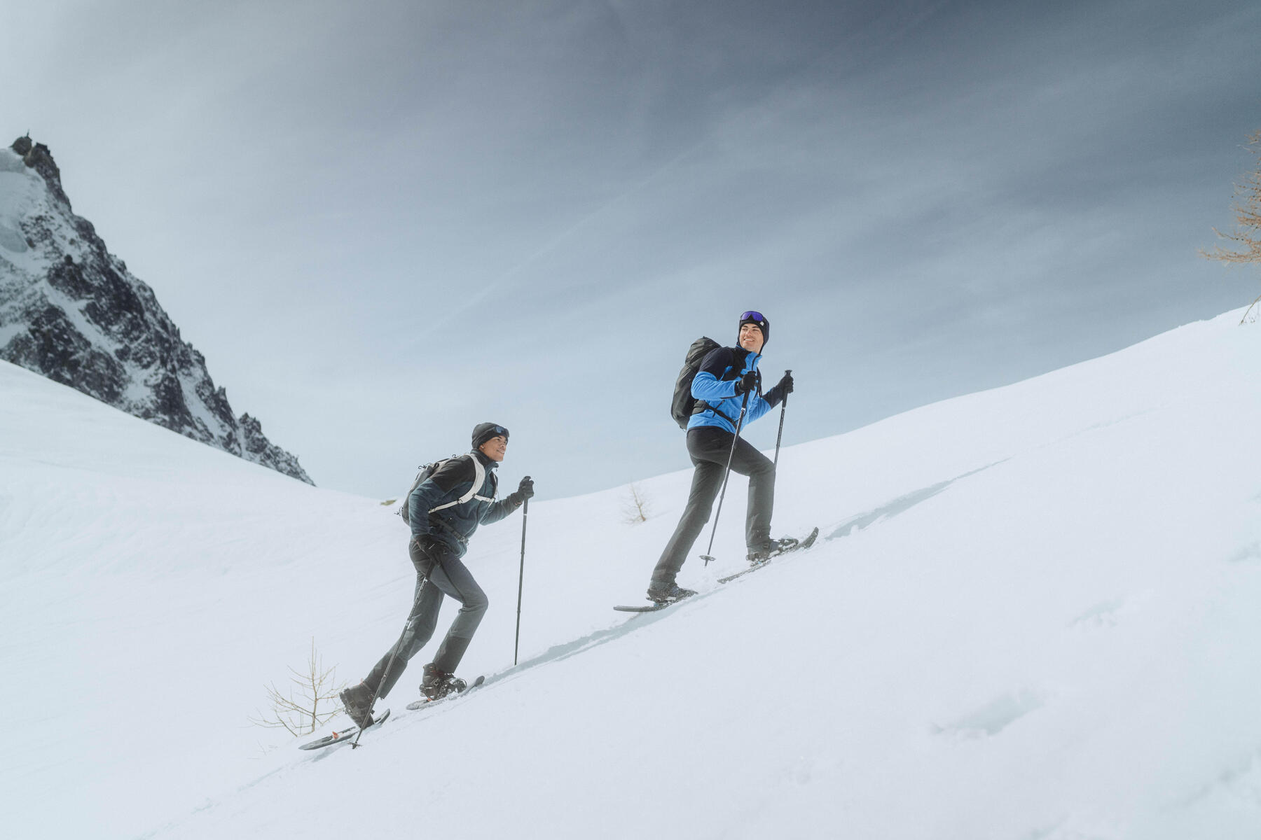 Randonner l'hiver :  comment bien s'équiper de la tête aux pieds