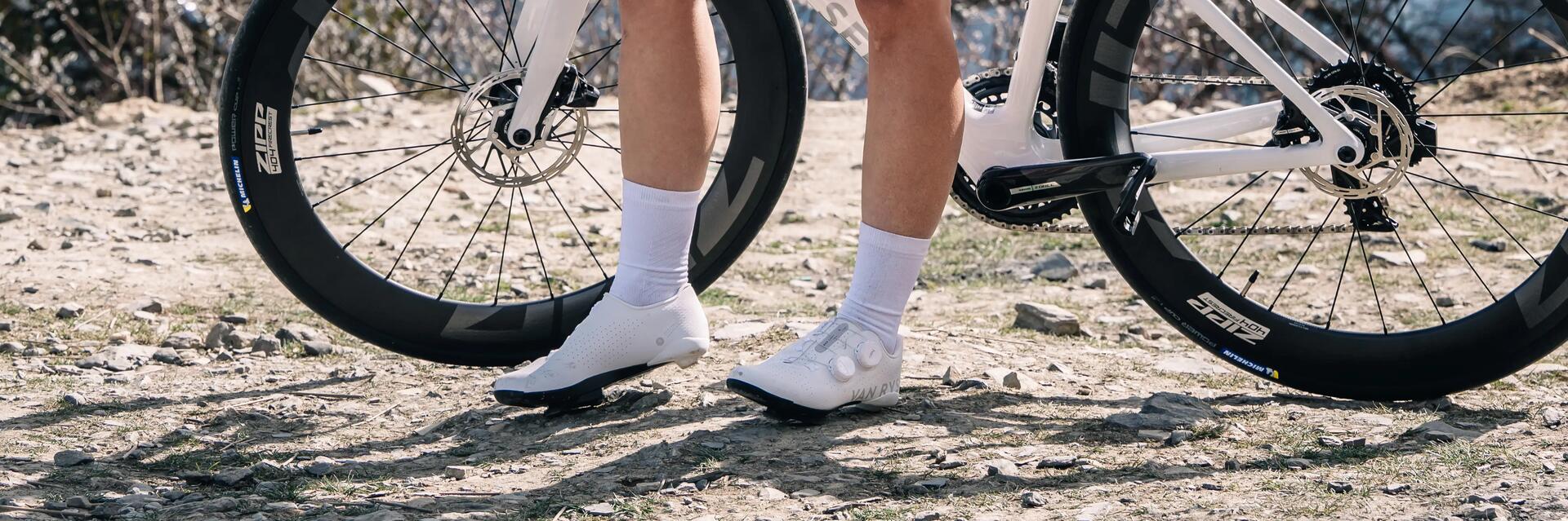 POURQUOI CHOISIR UNE CHAUSSURE VELO SPECIFIQUE TRIATHLON