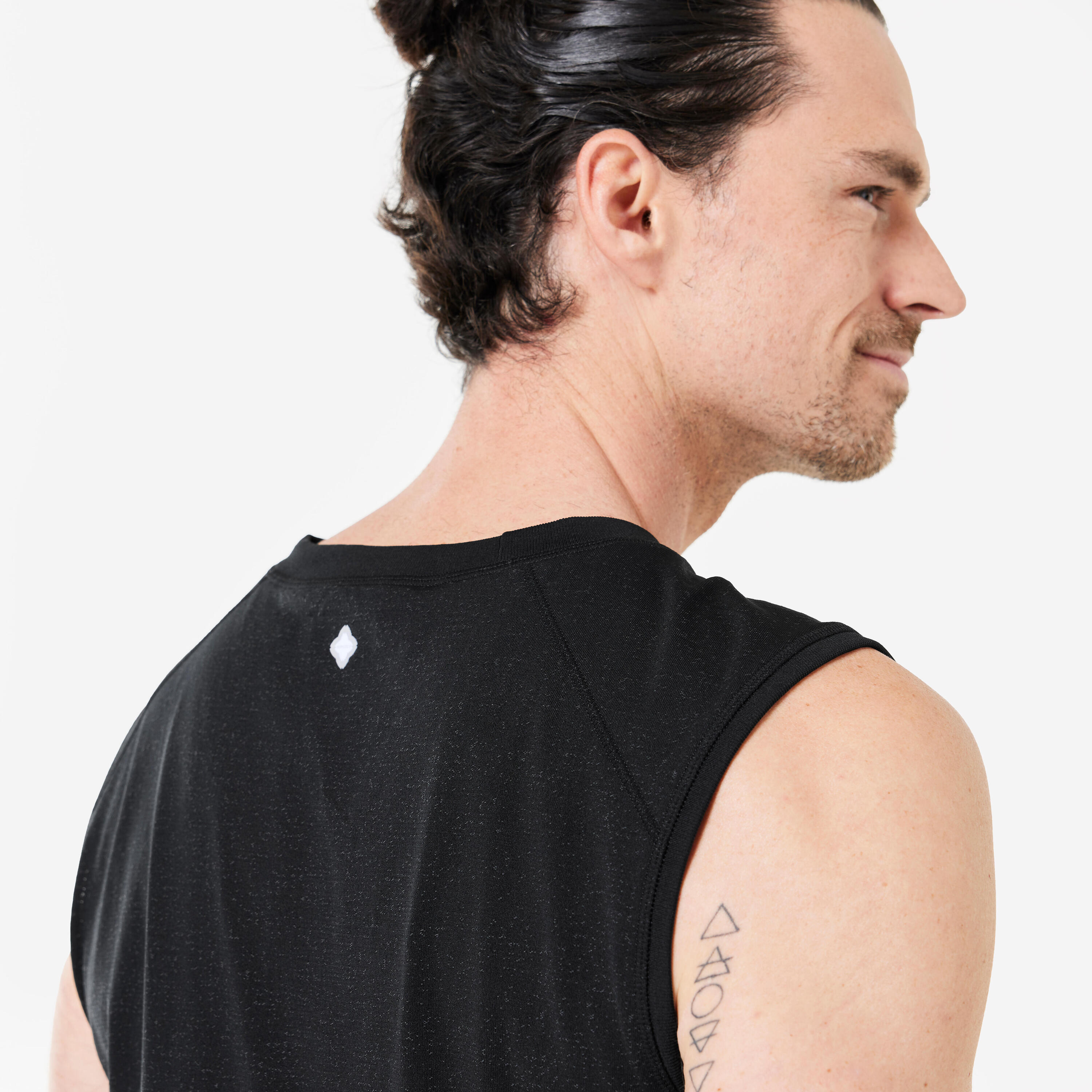 Naadloos en mouwloos shirt voor dynamische yoga heren zwart 6/6
