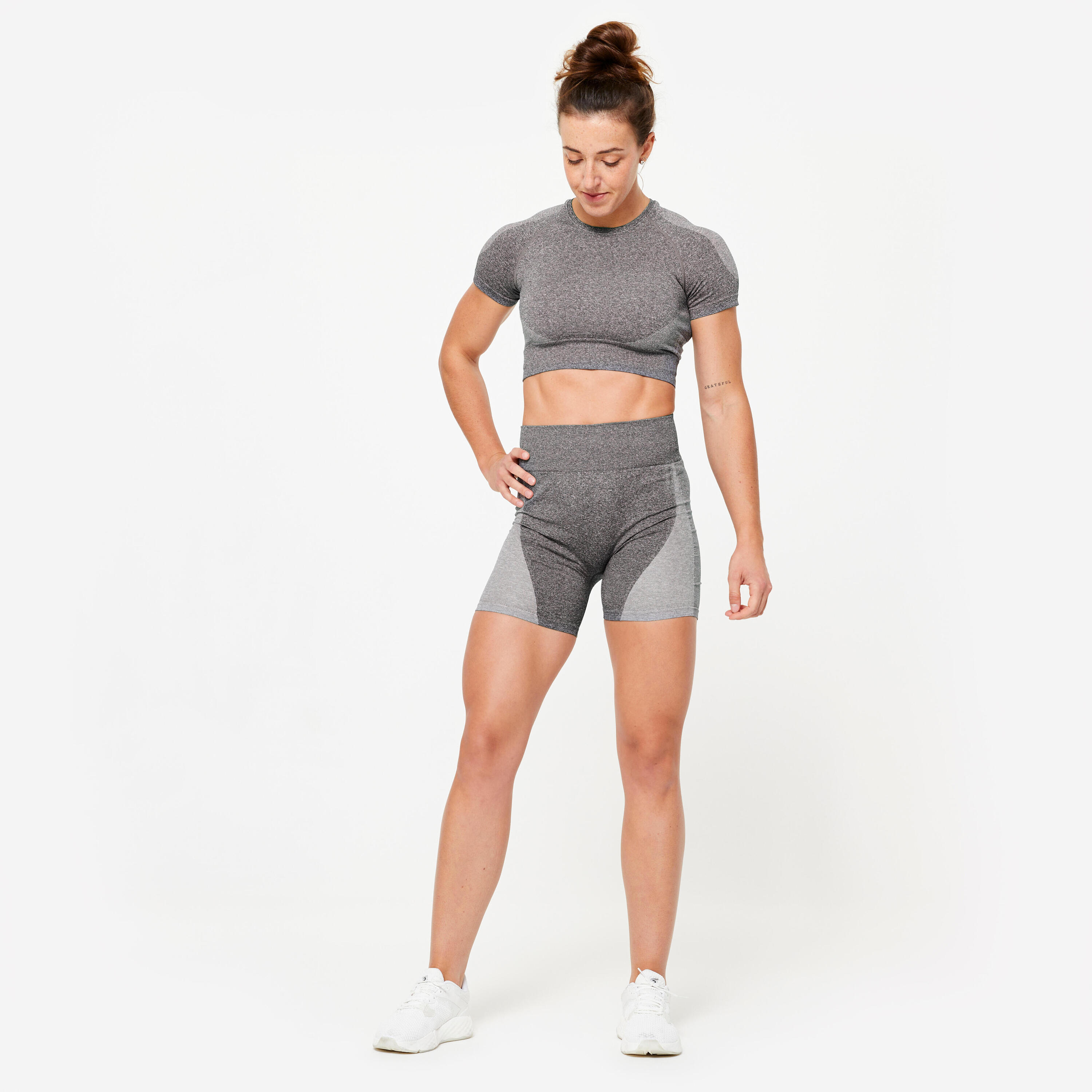 Short de fitness seamless et taille haute, noir 2/6