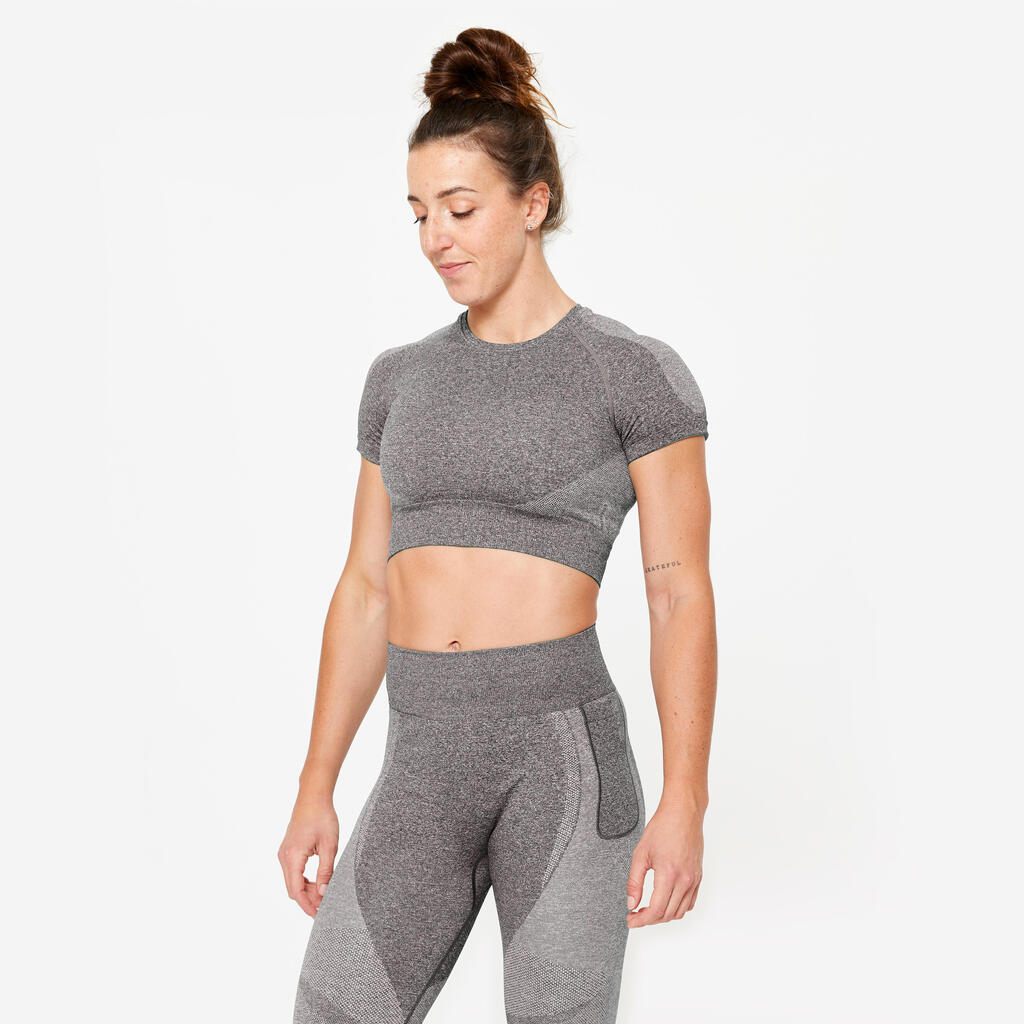 Κοντομάνικο crop αθλητικό t-shirt χωρίς ραφές - Γκρι