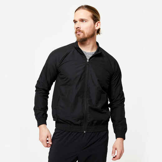 
      CHAQUETA FITNESS HOMBRE NEGRA ESTÁNDAR TRANSPIRABLE
  