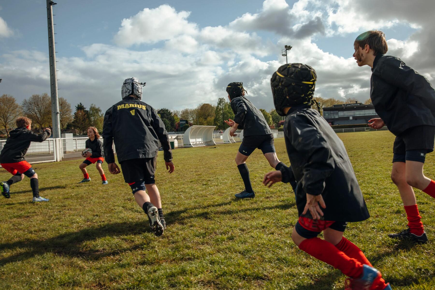 CUM ALEGEM APĂRĂTOARELE DE UMERI PENTRU RUGBY ?