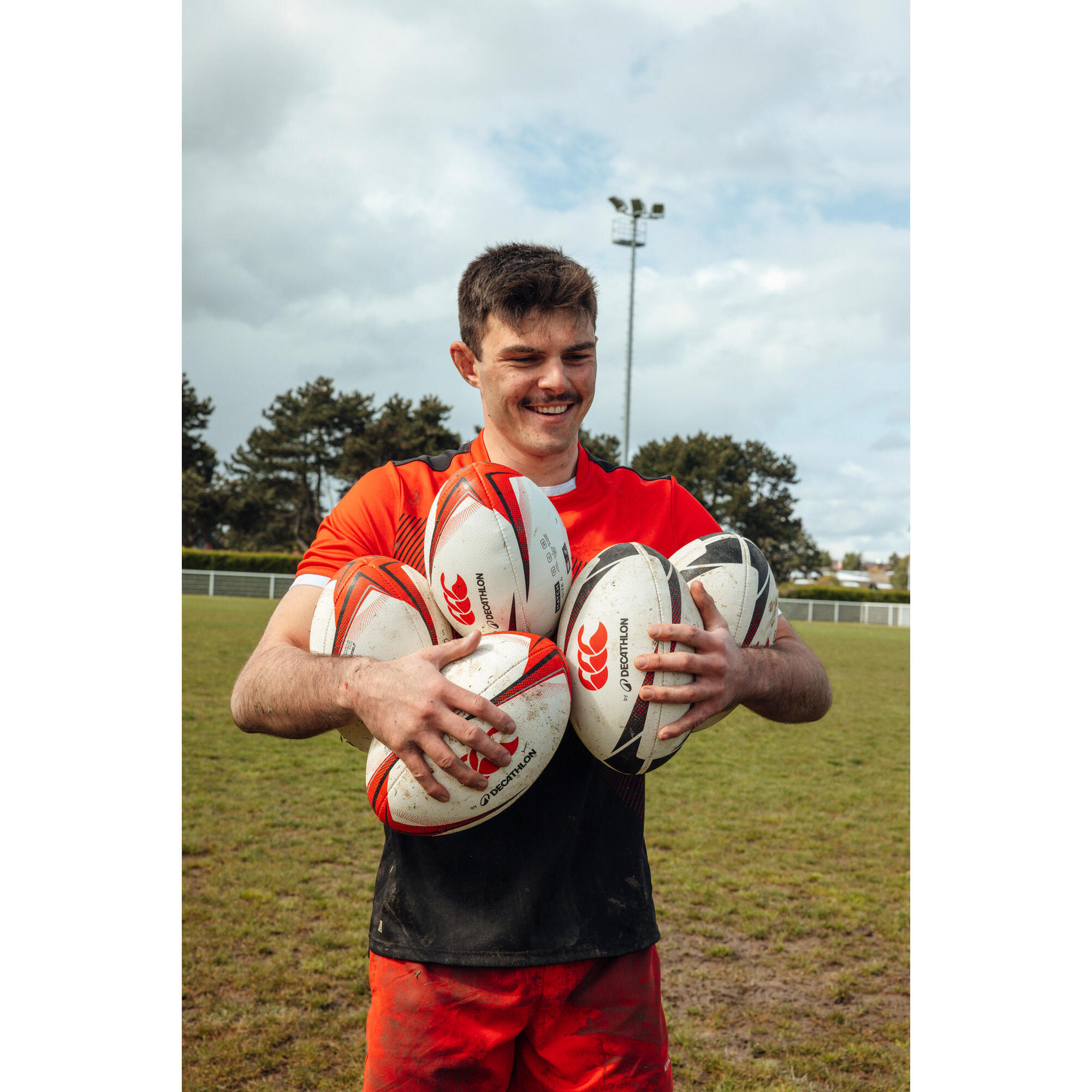 Rugby Ball T5 - Training Ball Decathlon  Canterbury  black and red