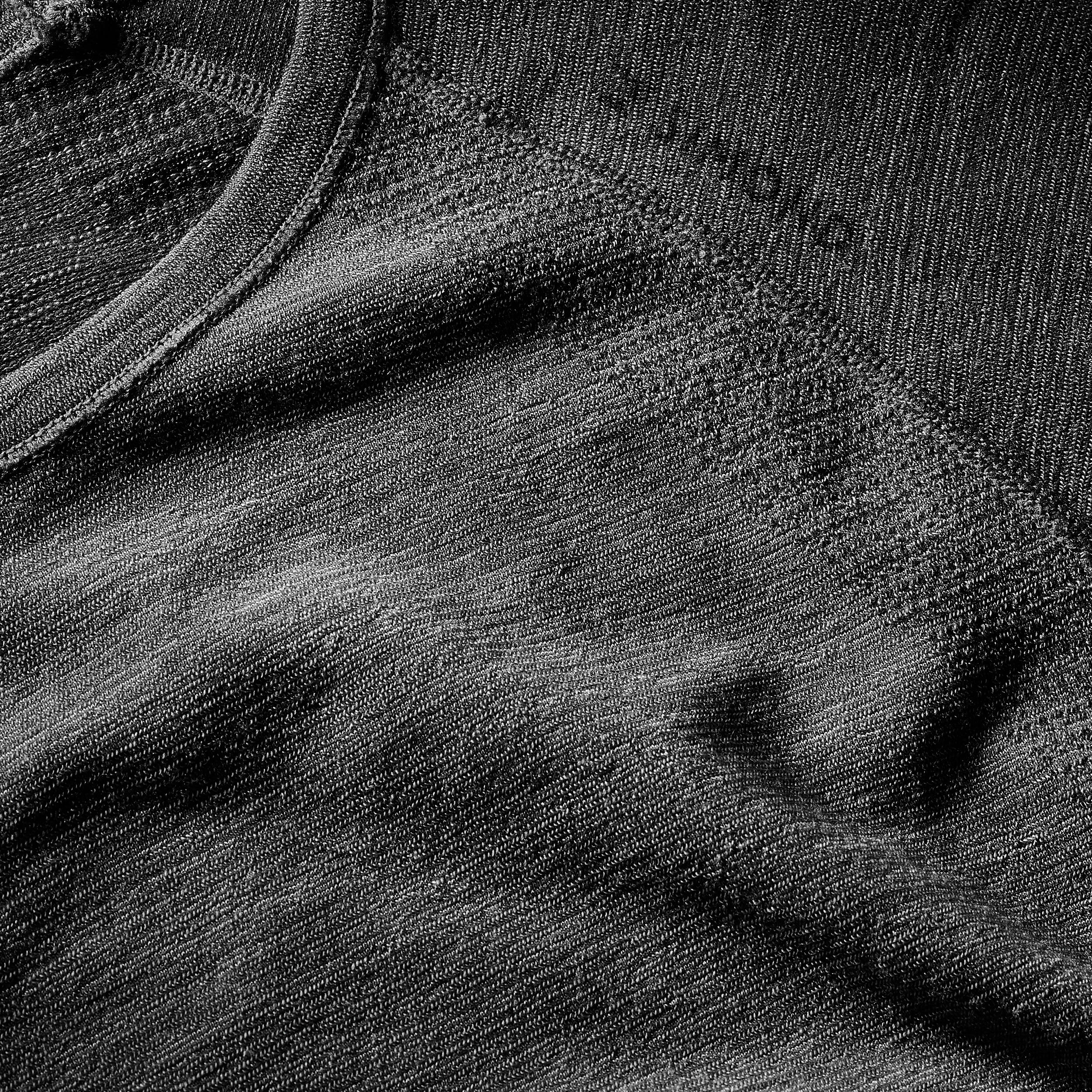 Men’s long-sleeve seamless wool t-shirt - mountaineering