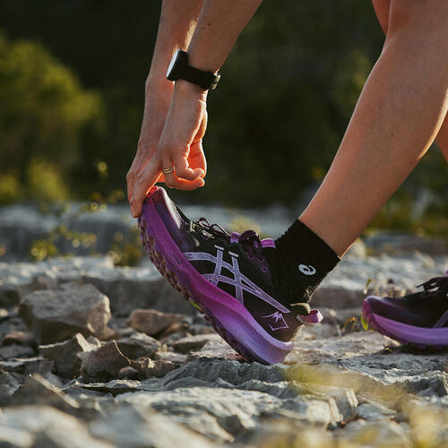 CHAUSSURES DE TRAIL RUNNING FEMME ASICS - GEL-TRABUCO 12 NOIR LAVANDE