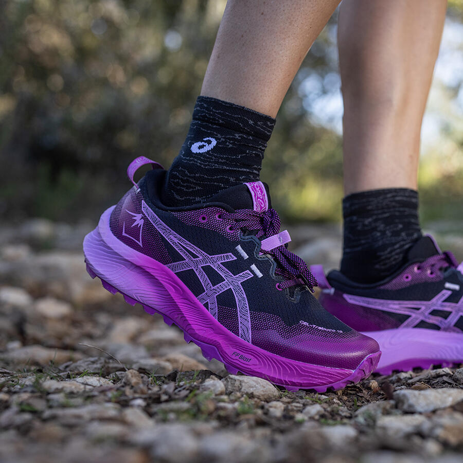 CHAUSSURES DE TRAIL RUNNING FEMME ASICS - GEL-TRABUCO 12 NOIR LAVANDE