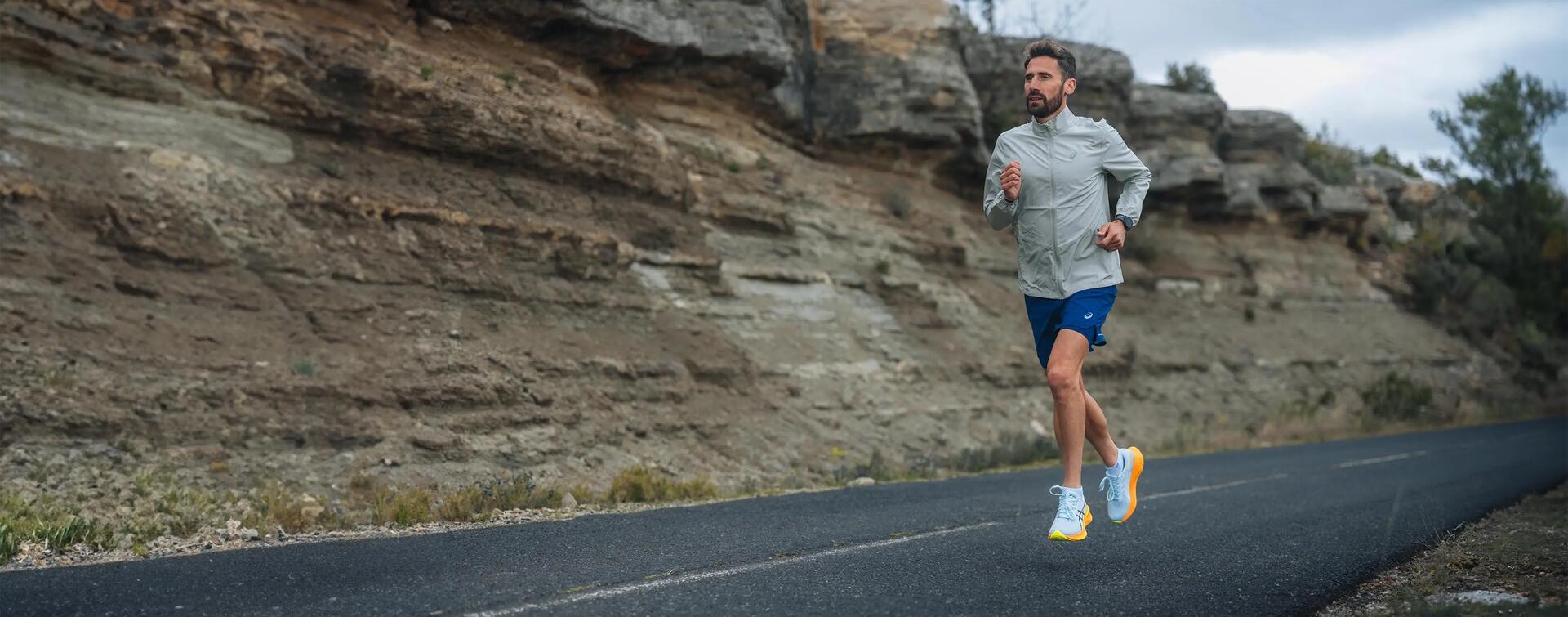 Man die aan het hardlopen is