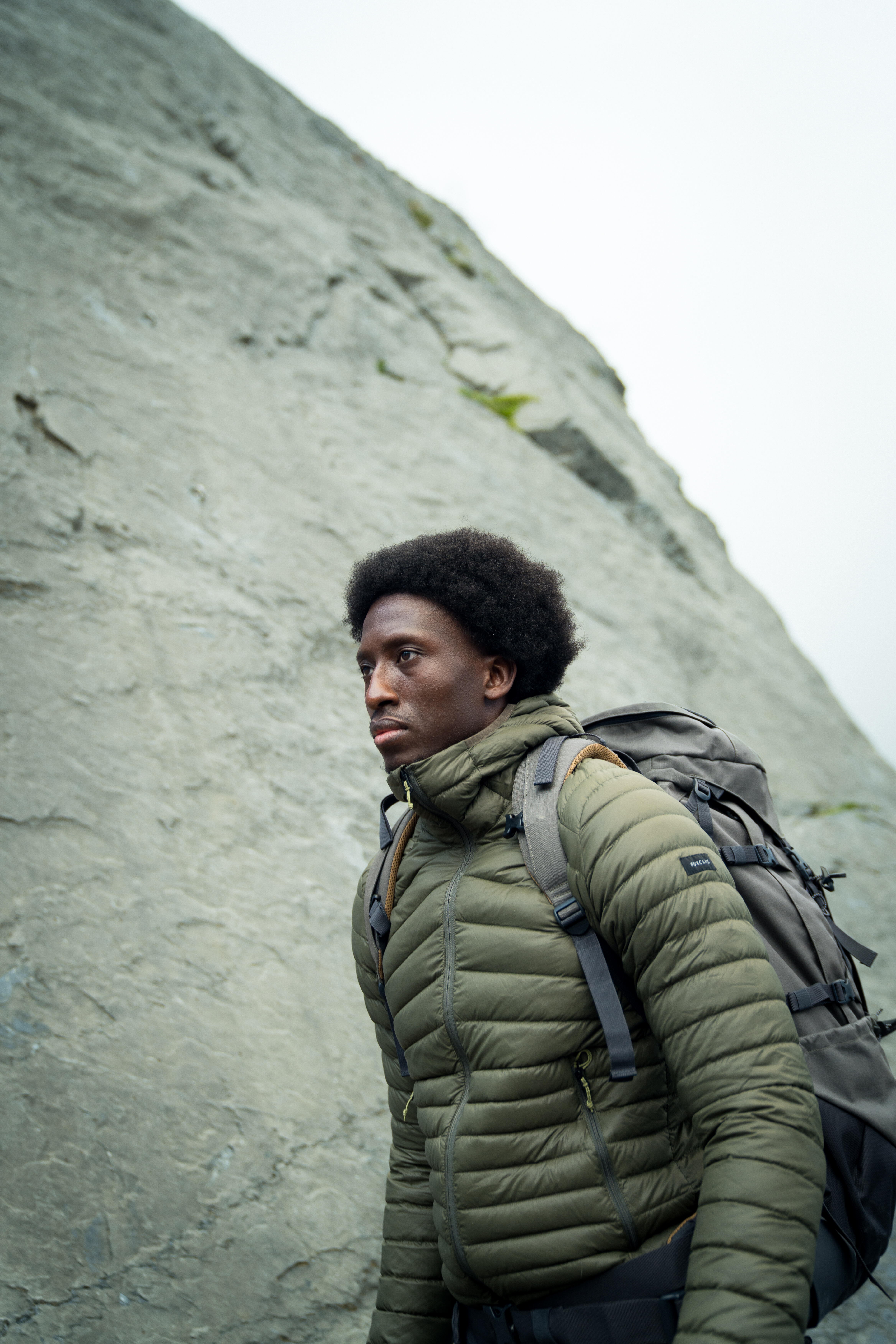 Men’s Down Hiking Jacket with Hood – MT 100 - FORCLAZ
