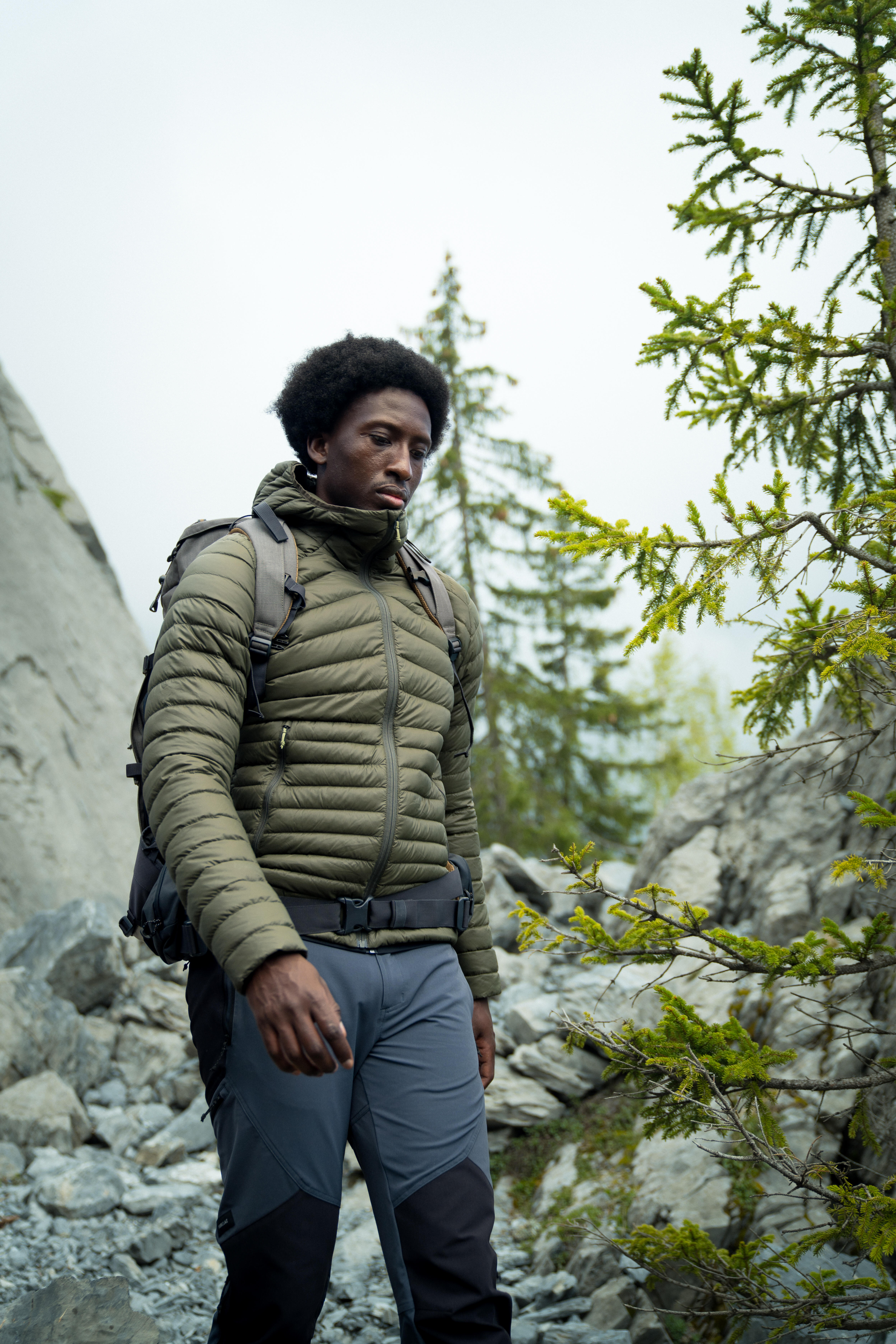 Men’s Down Hiking Jacket with Hood – MT 100 - FORCLAZ