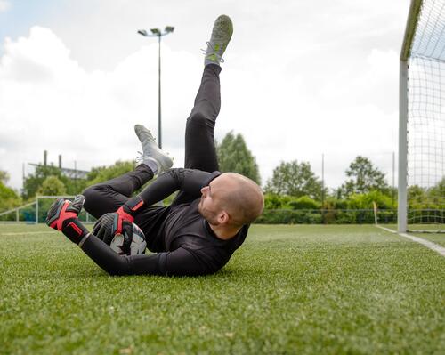 Hogyan kell megfelelően tisztítani és karbantartani a futballmezt?