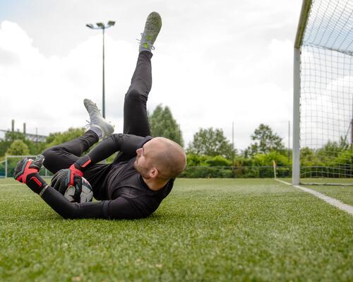 Comment bien nettoyer et entretenir son maillot de football ?