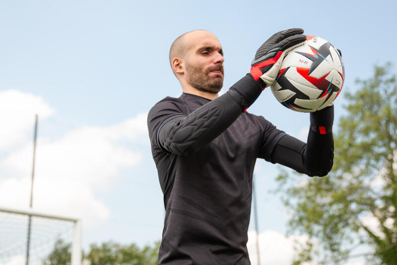 Jouer au football quand il fait froid