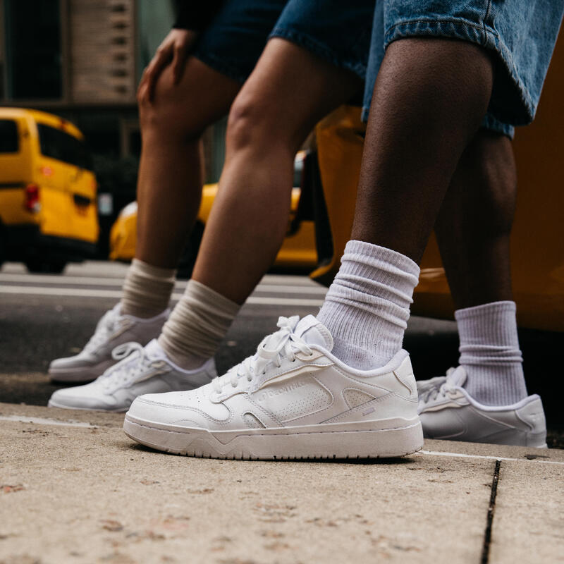 Marche en ville : quels sont les critères pour choisir ses chaussures?