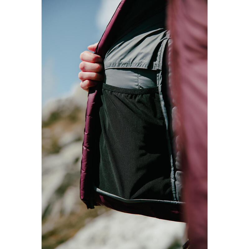Geacă călduroasă cu umplutură de puf cu glugă Trekking MT900 -20°c Bordo Damă