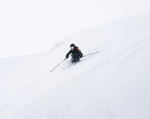 Comment carver en ski : Conseils pour réussir ses virages coupés