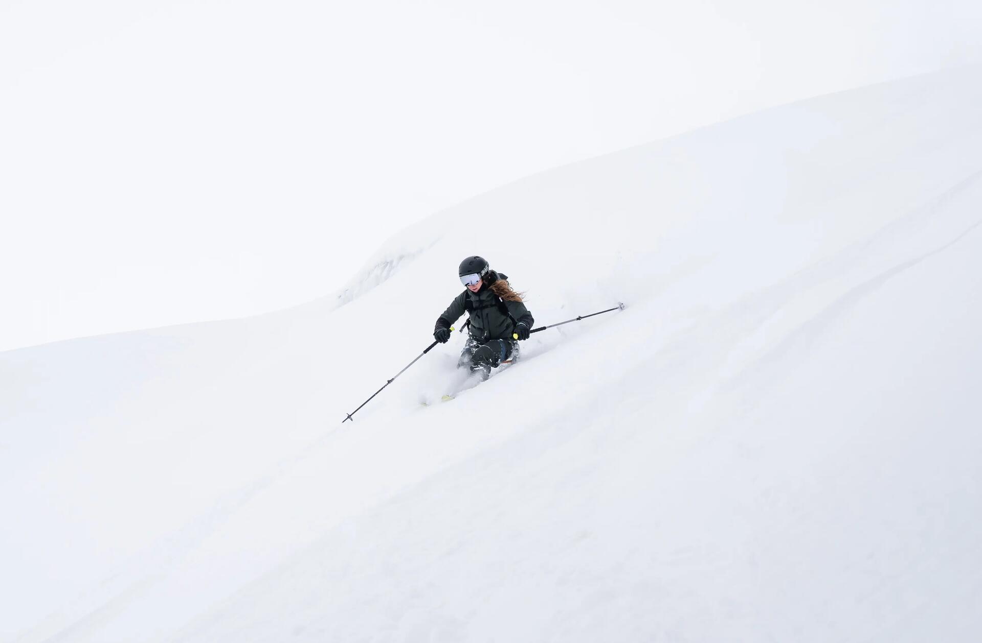 Comment carver en ski : Conseils pour réussir ses virages coupés