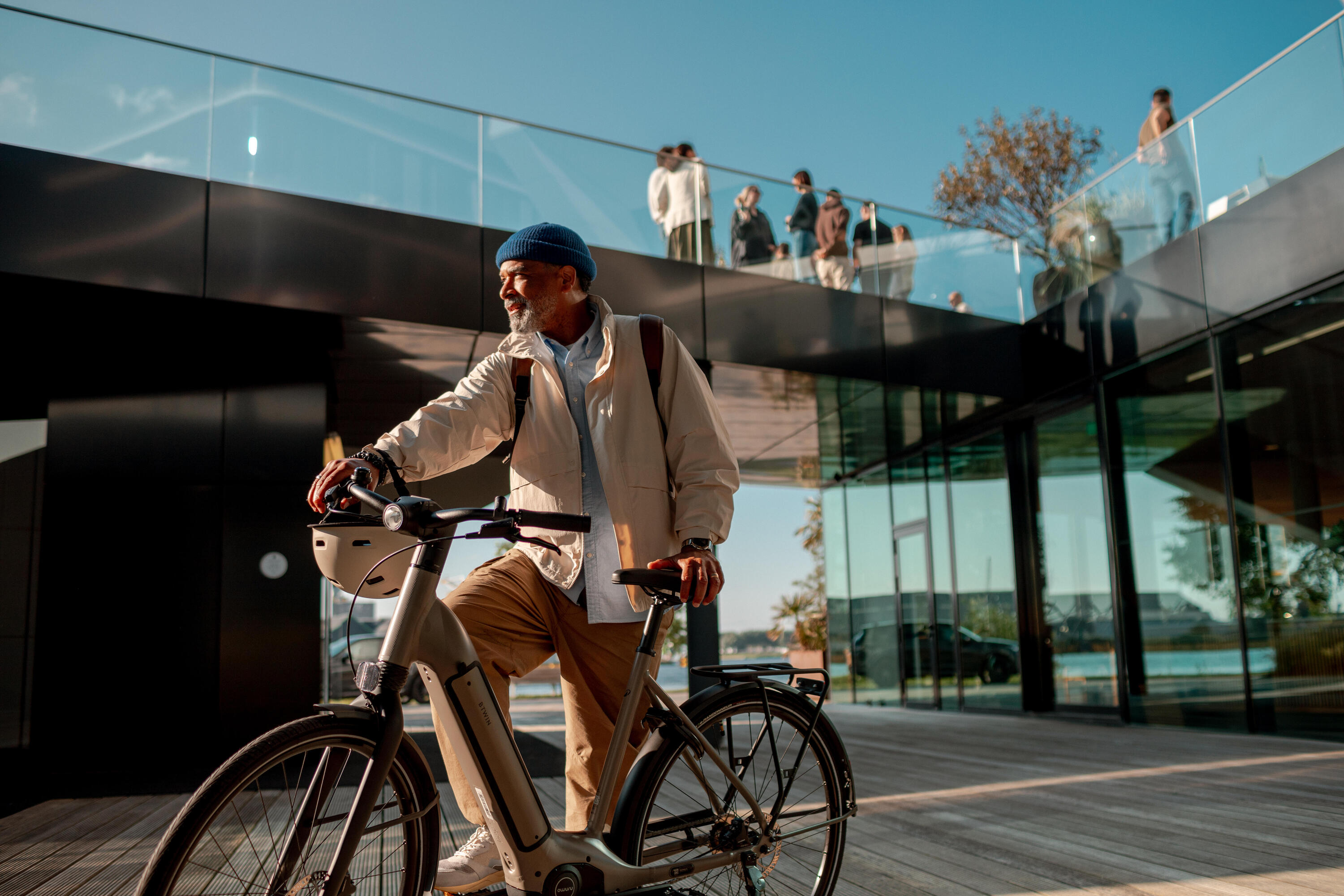 Vélo ville électrique à moteur automatique owuru cadre bas LD 940 E connect 17/17