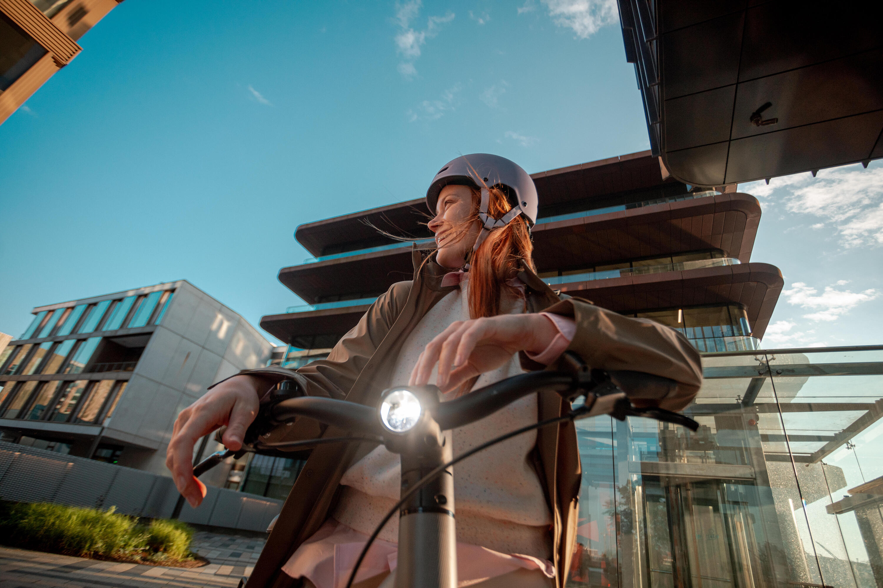 Vélo ville électrique à moteur automatique owuru cadre bas LD 940 E connect 13/17