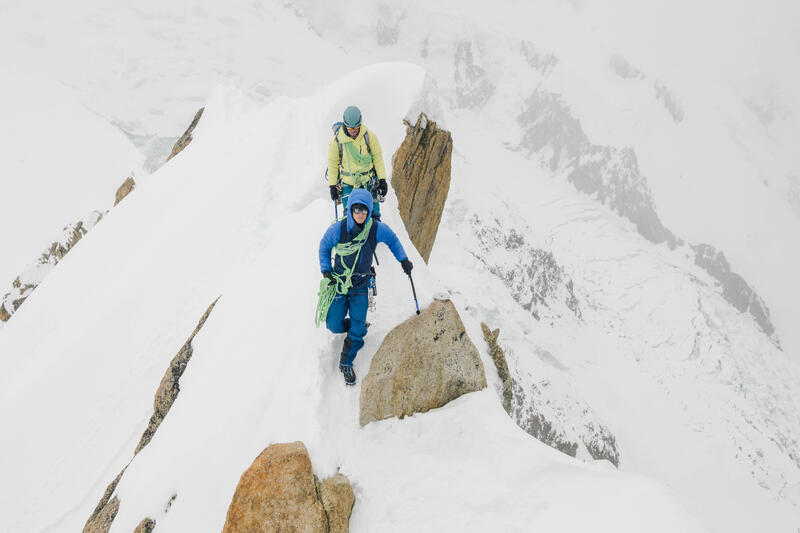 Ile kosztuje wejście na Mount Everest? 