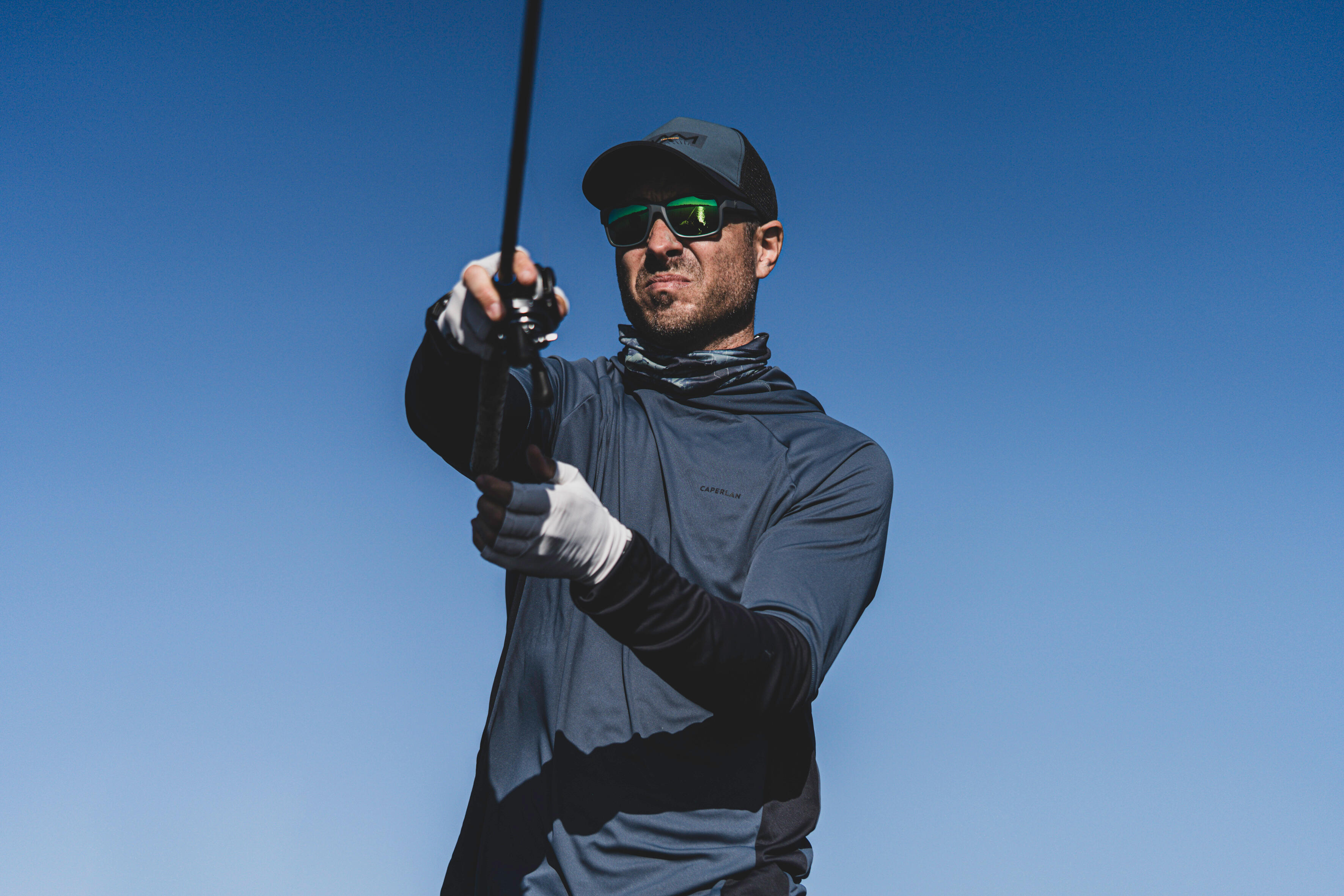 Hooded Fishing Anti-UV T-shirt - 500 Blue - CAPERLAN