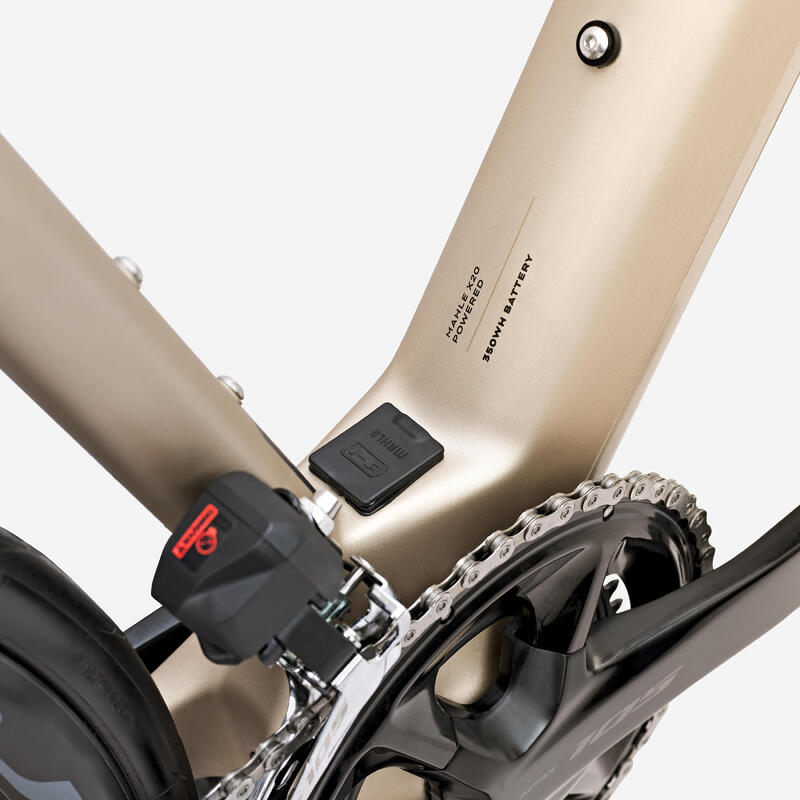 Bici da corsa a pedalata assistita E-EDR CF carbonio beige